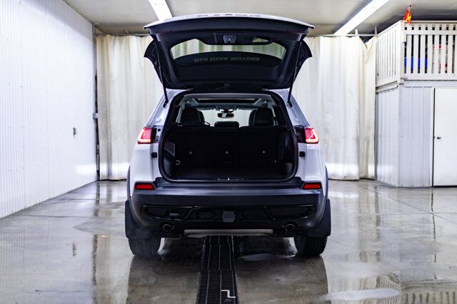 2022 Jeep Cherokee 4x4 X Leather Roof BCam Red Deer AB