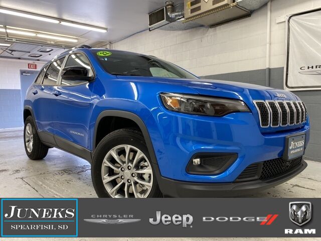 New 2022 Jeep CHEROKEE LATITUDE LUX 4X4 Spearfish SD
