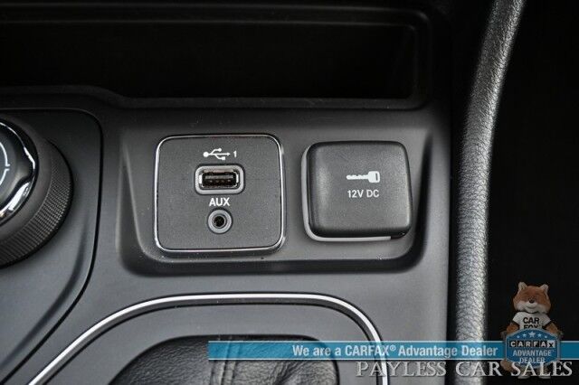 2022 Jeep Cherokee Latitude Lux / 4X4 / Auto Start / Power & Heated Leather Seats / Heated Steering Wheel / Lane Departure & Blind Spot Alert / Apple CarPlay & Android Auto / Back Up Camera / Keyless Entry & Start / 27 MPG / 1-Owner Anchorage AK