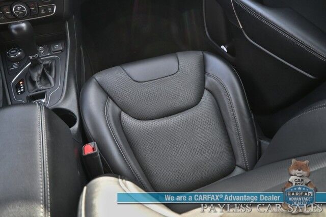2022 Jeep Cherokee Latitude Lux / 4X4 / Auto Start / Power & Heated Leather Seats / Heated Steering Wheel / Lane Departure & Blind Spot Alert / Apple CarPlay & Android Auto / Back Up Camera / Keyless Entry & Start / 27 MPG / 1-Owner Anchorage AK