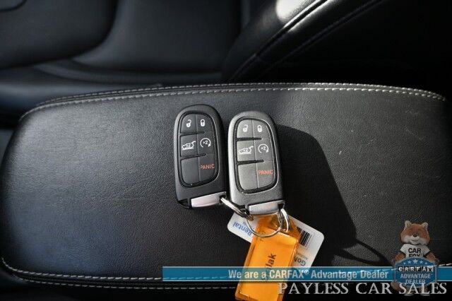 2022 Jeep Cherokee Latitude Lux / 4X4 / Auto Start / Power & Heated Leather Seats / Heated Steering Wheel / Lane Departure & Blind Spot Alert / Apple CarPlay & Android Auto / Back Up Camera / Keyless Entry & Start / 27 MPG / 1-Owner Anchorage AK