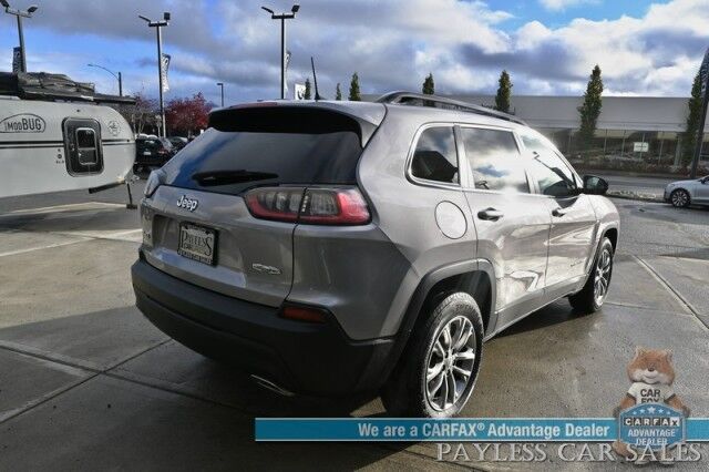 2022 Jeep Cherokee Latitude Lux / 4X4 / Auto Start / Power & Heated Leather Seats / Heated Steering Wheel / Lane Departure & Blind Spot Alert / Apple CarPlay & Android Auto / Back Up Camera / Keyless Entry & Start / 27 MPG / 1-Owner Anchorage AK