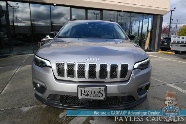 2022 Jeep Cherokee Latitude Lux / 4X4 / Auto Start / Power & Heated Leather Seats / Heated Steering Wheel / Lane Departure & Blind Spot Alert / Apple CarPlay & Android Auto / Back Up Camera / Keyless Entry & Start / 27 MPG / 1-Owner Anchorage AK
