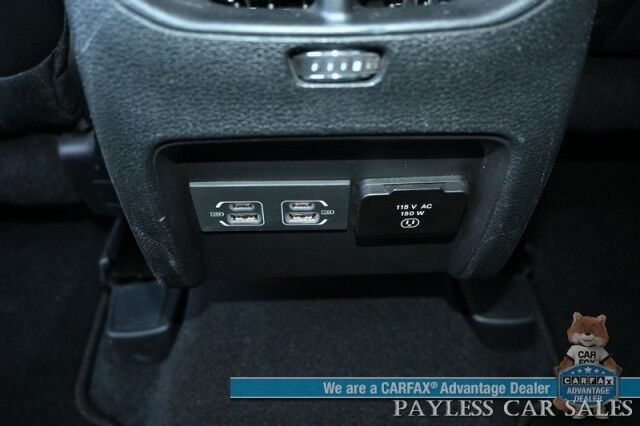 2022 Jeep Cherokee Latitude Lux / 4X4 / Auto Start / Power & Heated Leather Seats / Heated Steering Wheel / Lane Departure & Blind Spot Alert / Apple CarPlay & Android Auto / Back Up Camera / Keyless Entry & Start / 27 MPG / 1-Owner Anchorage AK