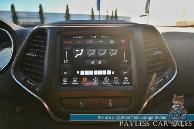 2022 Jeep Cherokee Latitude Lux / 4X4 / Auto Start / Power & Heated Leather Seats / Heated Steering Wheel / Lane Departure & Blind Spot Alert / Apple CarPlay & Android Auto / Back Up Camera / Keyless Entry & Start / 27 MPG / 1-Owner Anchorage AK