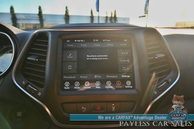 2022 Jeep Cherokee Latitude Lux / 4X4 / Auto Start / Power & Heated Leather Seats / Heated Steering Wheel / Lane Departure & Blind Spot Alert / Apple CarPlay & Android Auto / Back Up Camera / Keyless Entry & Start / 27 MPG / 1-Owner Anchorage AK