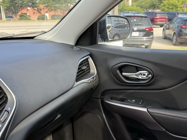 2022 Jeep Cherokee Latitude Lux Crestwood KY