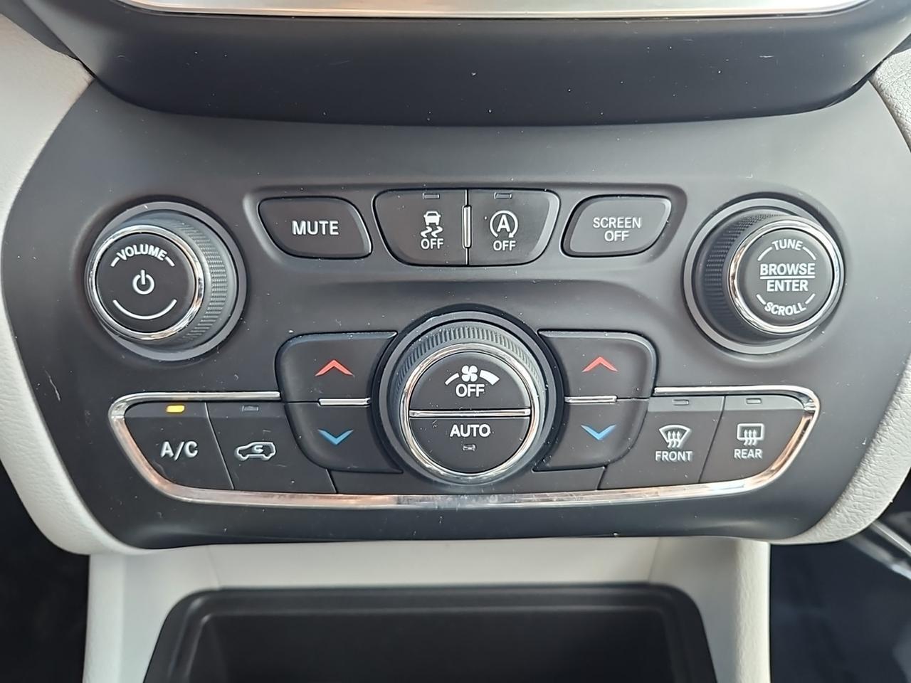 2022 Jeep Cherokee Latitude Lux Waldorf MD