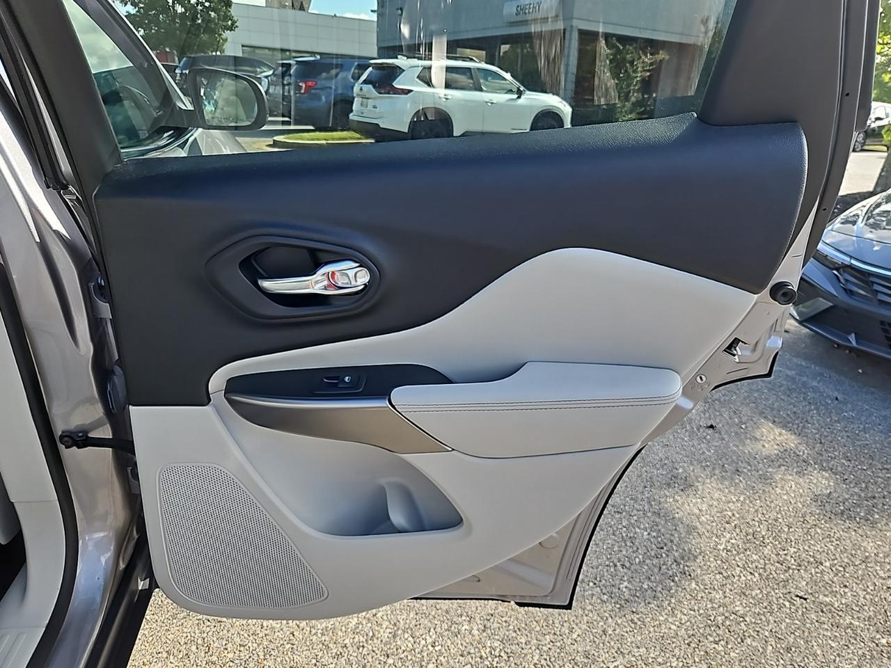 2022 Jeep Cherokee Latitude Lux Waldorf MD