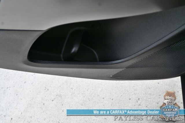 2022 Jeep Cherokee Limited / 4X4 / Auto Start / Power & Heated Leather Seats / Heated Steering Wheel / Sunroof / Adaptive Cruise Control / Lane Departure & Blind Spot Alert / Apple CarPlay & Android Auto / Back Up Camera / Power Liftgate Anchorage AK