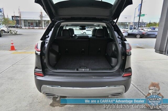 2022 Jeep Cherokee Limited / 4X4 / Auto Start / Power & Heated Leather Seats / Heated Steering Wheel / Sunroof / Adaptive Cruise Control / Lane Departure & Blind Spot Alert / Apple CarPlay & Android Auto / Back Up Camera / Power Liftgate Anchorage AK