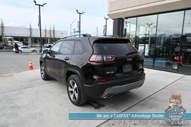 2022 Jeep Cherokee Limited / 4X4 / Auto Start / Power & Heated Leather Seats / Heated Steering Wheel / Sunroof / Adaptive Cruise Control / Lane Departure & Blind Spot Alert / Apple CarPlay & Android Auto / Back Up Camera / Power Liftgate Anchorage AK