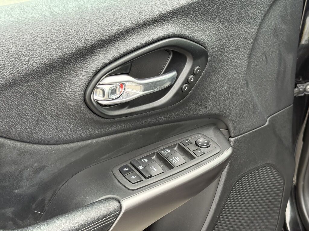 2022 Jeep Cherokee Limited Crestwood KY