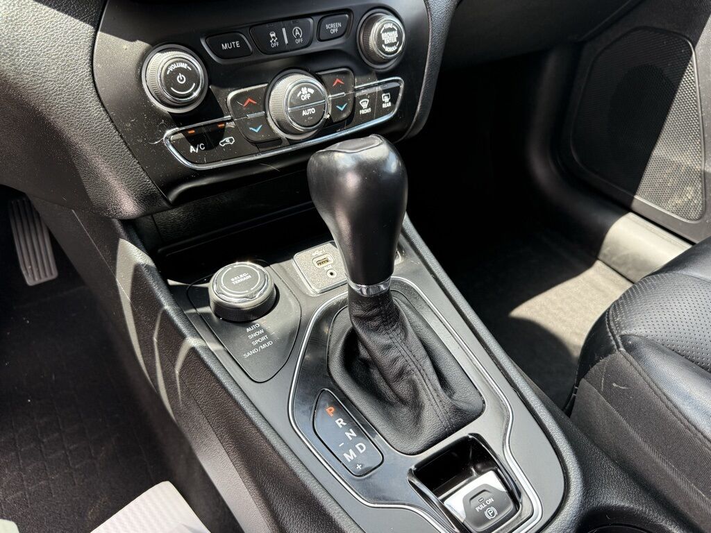 2022 Jeep Cherokee Limited Crestwood KY