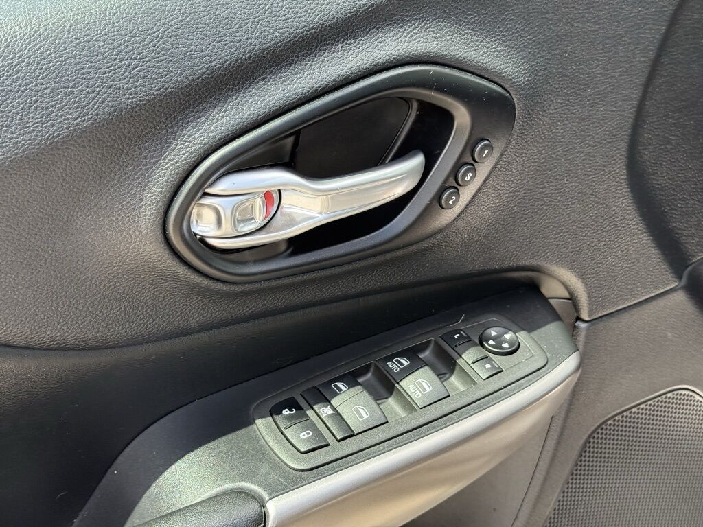 2022 Jeep Cherokee Limited Crestwood KY