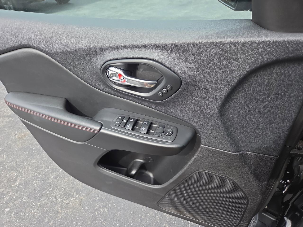 2022 Jeep Cherokee Trailhawk Hamburg PA