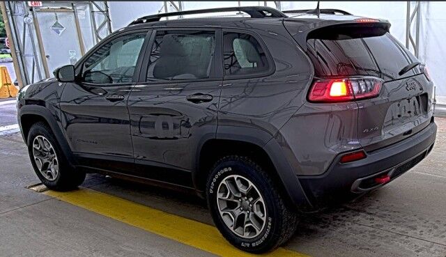 2022 Jeep Cherokee Trailhawk