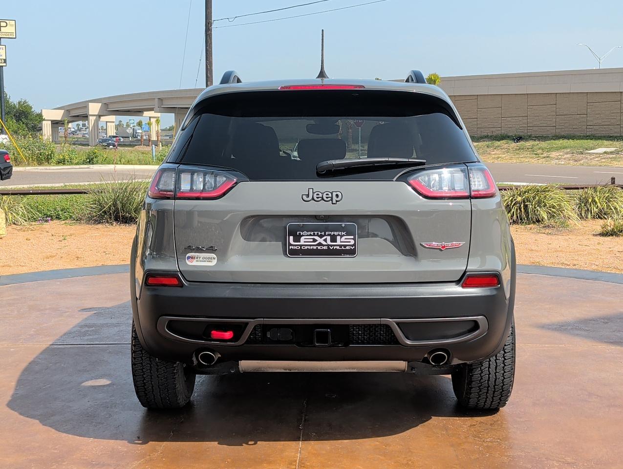 2022 Jeep Cherokee Trailhawk