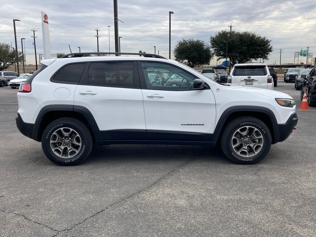 2022 Jeep Cherokee Trailhawk