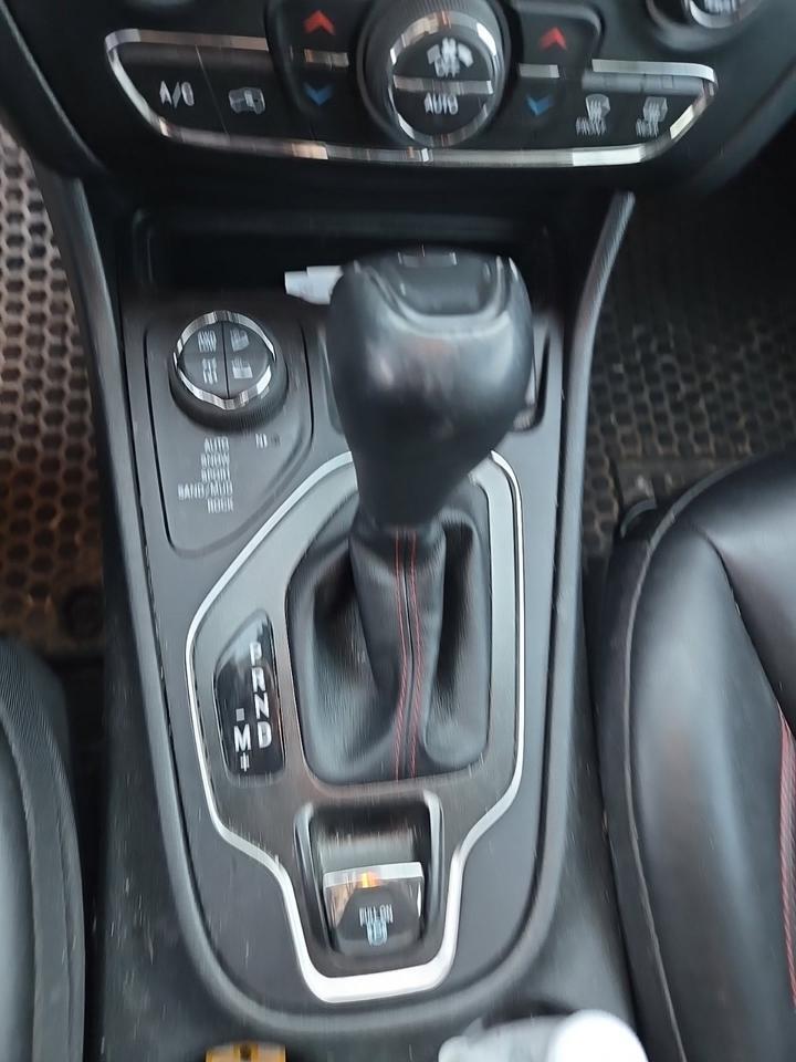 2022 Jeep Cherokee Trailhawk West Burlington IA