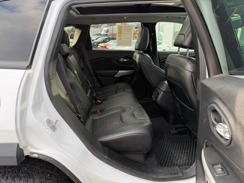 2022 Jeep Cherokee X Orange MA