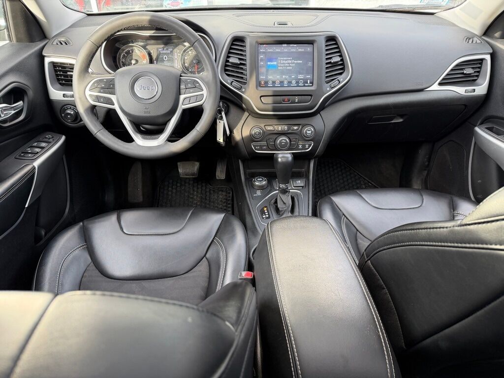 2022 Jeep Cherokee X Orange MA