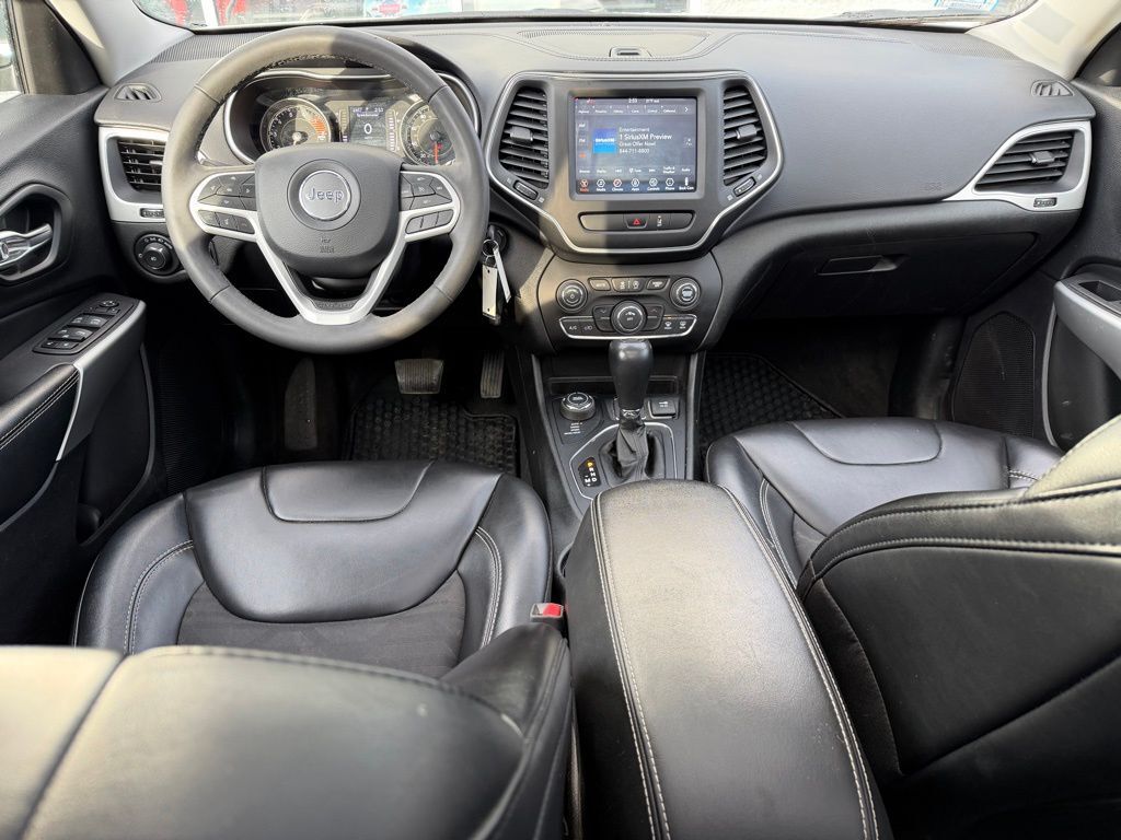 2022 Jeep Cherokee X Orange MA