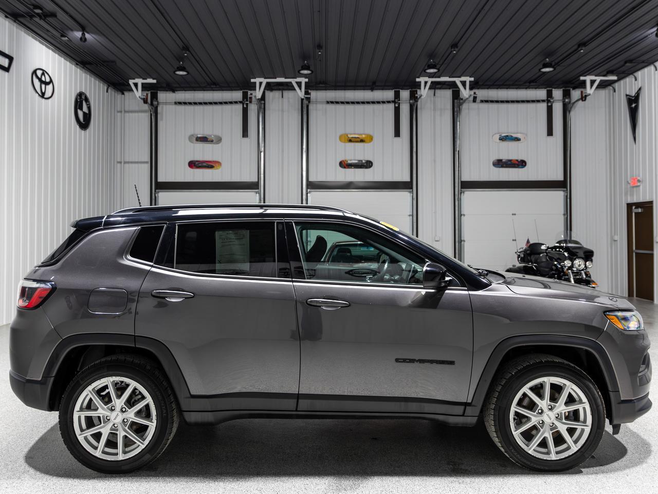2022 Jeep Compass Altitude 4WD Cranberry PA