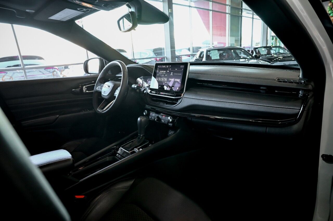 2022 Jeep Compass Altitude, Premium Audio, Pano Roof Springfield NJ