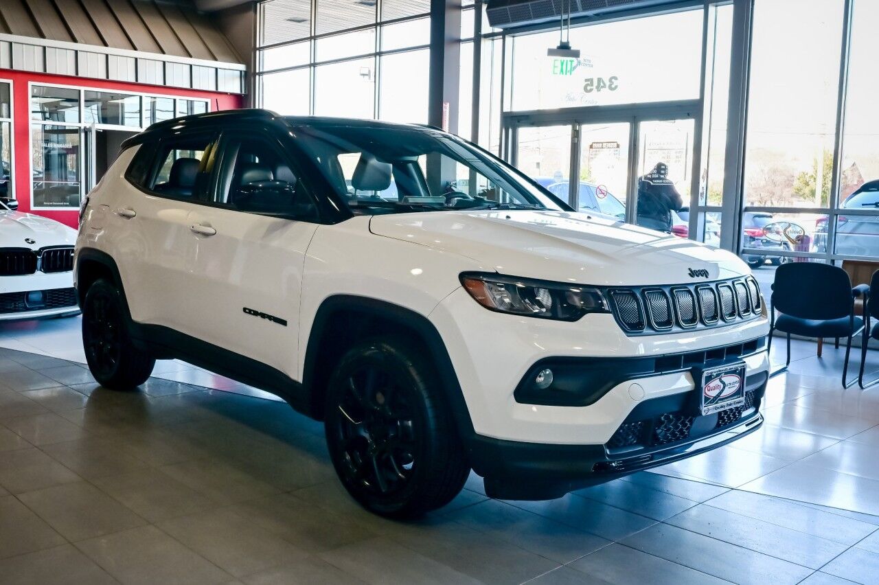 2022 Jeep Compass Altitude, Premium Audio, Pano Roof