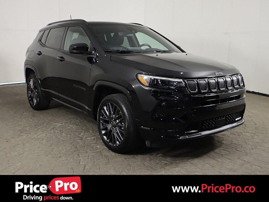 2022 Jeep Compass High Altitude 4x4 w/Dual Pane Panoramic Roof Maumee OH