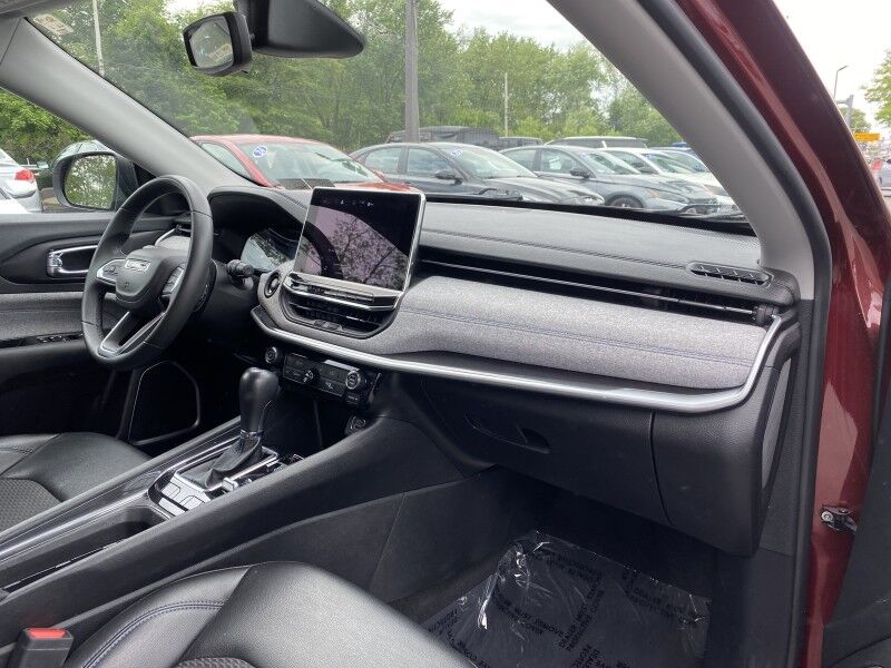 2022 Jeep Compass Latitude Bristol  PA