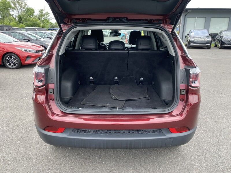 2022 Jeep Compass Latitude Bristol  PA