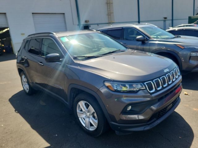 2022 Jeep Compass Latitude FWD