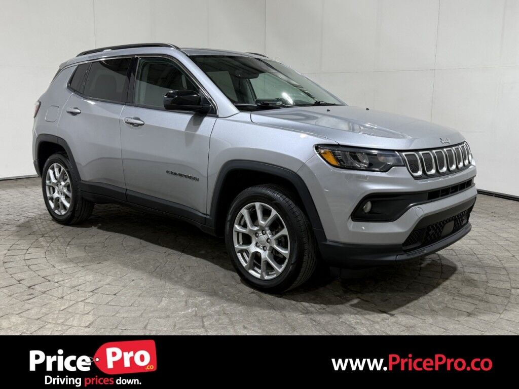 2022 Jeep Compass Latitude Lux 4WD w/Panoramic Moon Maumee OH