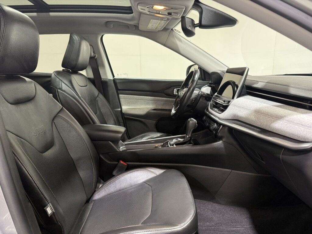 2022 Jeep Compass Latitude Lux 4WD w/Panoramic Moon Maumee OH