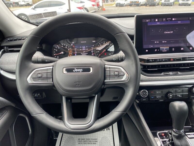 2022 Jeep Compass Latitude Lux Springfield PA