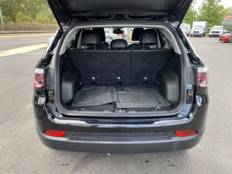 2022 Jeep Compass Latitude Lux Springfield PA