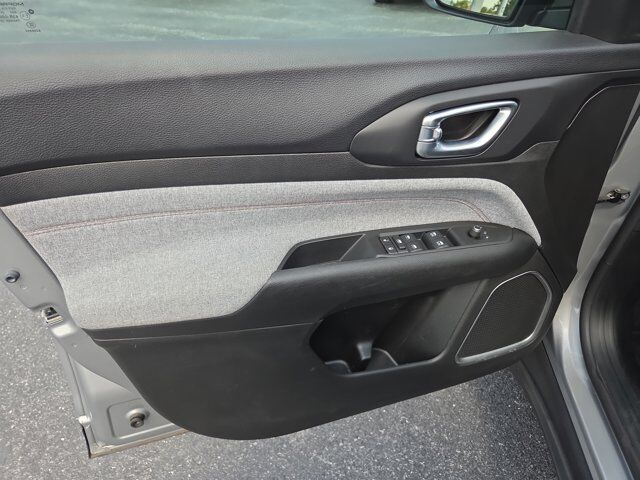 2022 Jeep Compass Latitude Lux HAMBURG PA