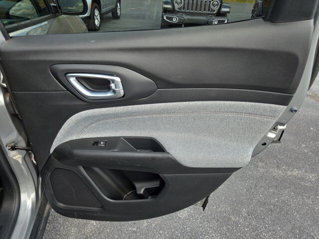 2022 Jeep Compass Latitude Lux HAMBURG PA