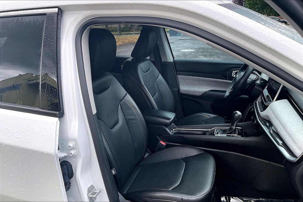 2022 Jeep Compass Latitude Lux OR