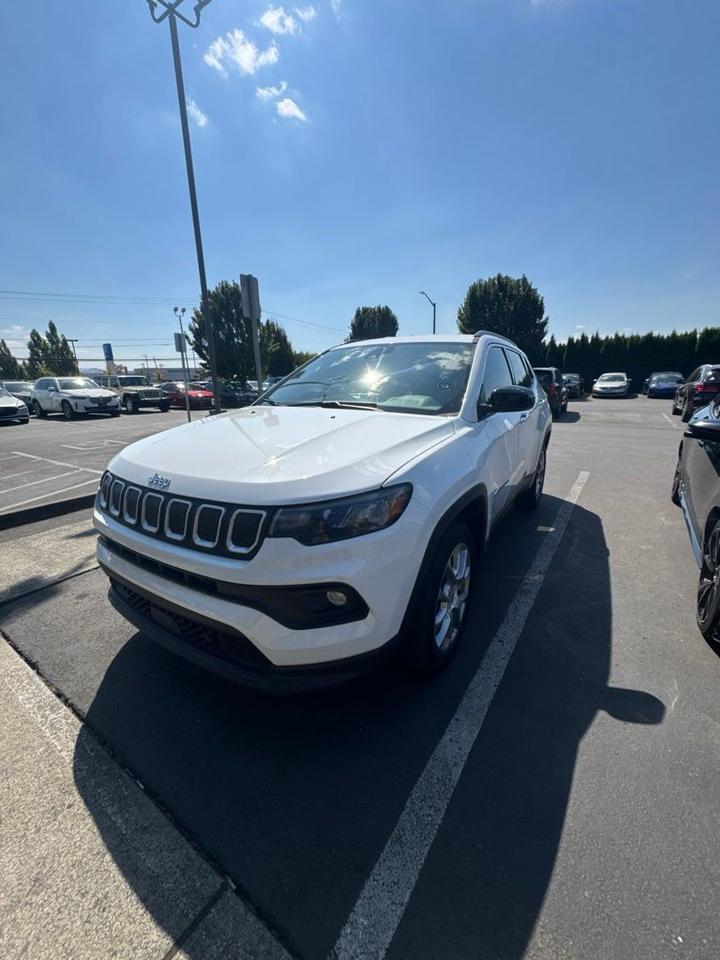 2022 Jeep Compass Latitude Lux OR
