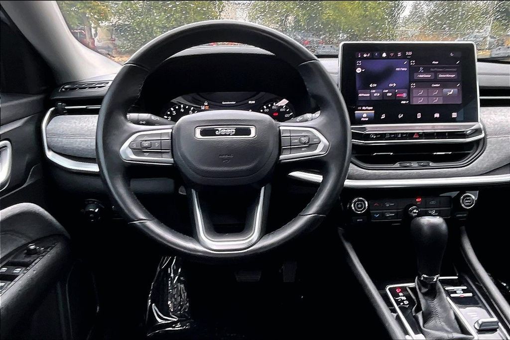 2022 Jeep Compass Latitude Lux OR
