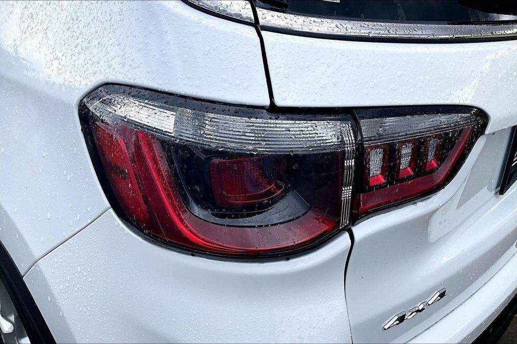 2022 Jeep Compass Latitude Lux OR