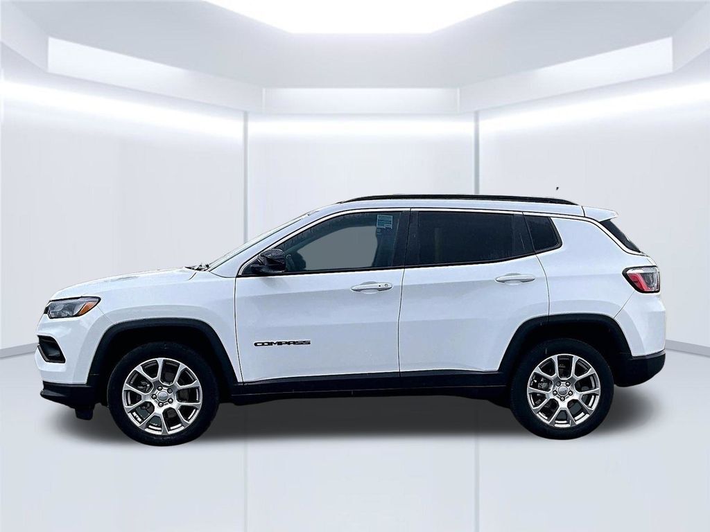 2022 Jeep Compass Latitude Lux OR