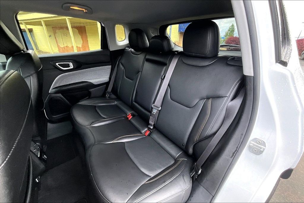 2022 Jeep Compass Latitude Lux OR
