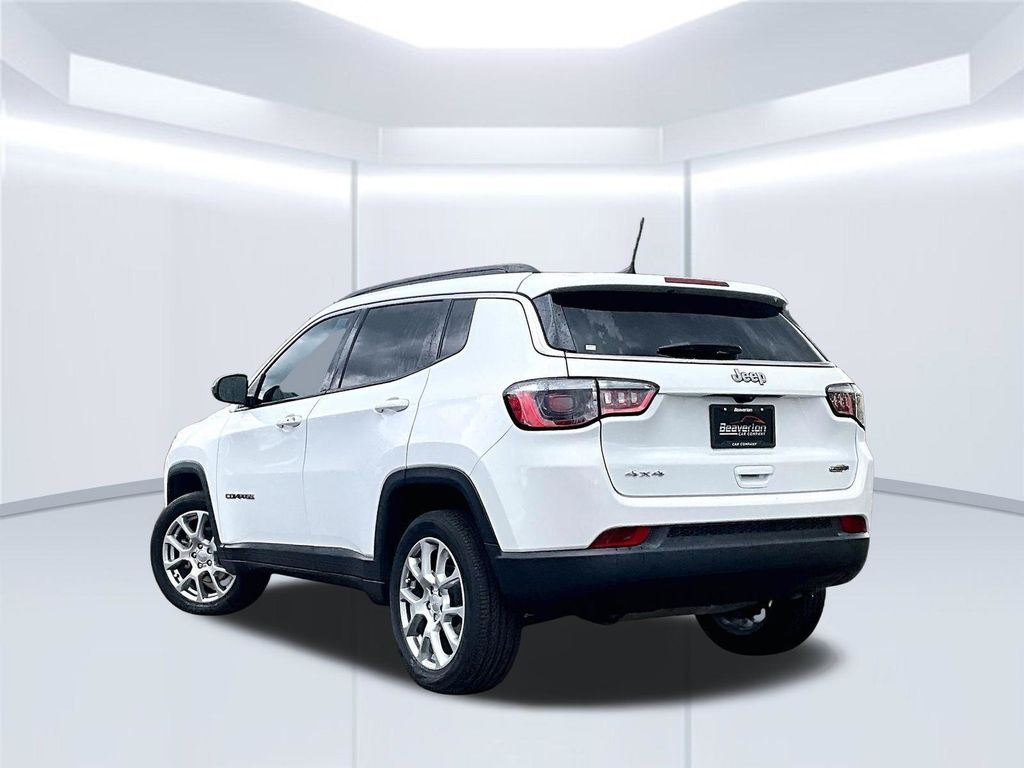 2022 Jeep Compass Latitude Lux OR