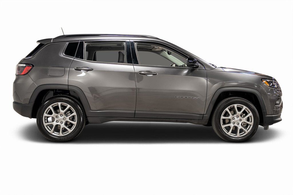2022 Jeep Compass Latitude Lux Indianapolis IN