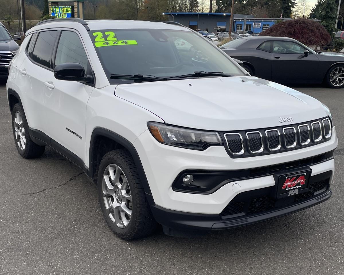 2022 Jeep Compass Latitude Lux Sport Utility 4D