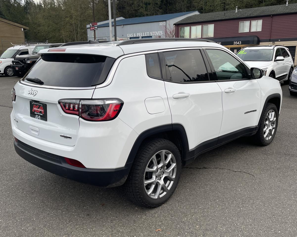 2022 Jeep Compass Latitude Lux Sport Utility 4D